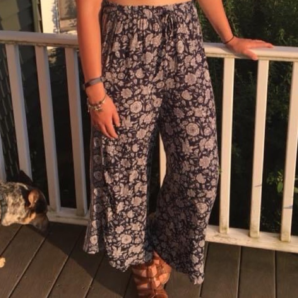 American Eagle flow pants